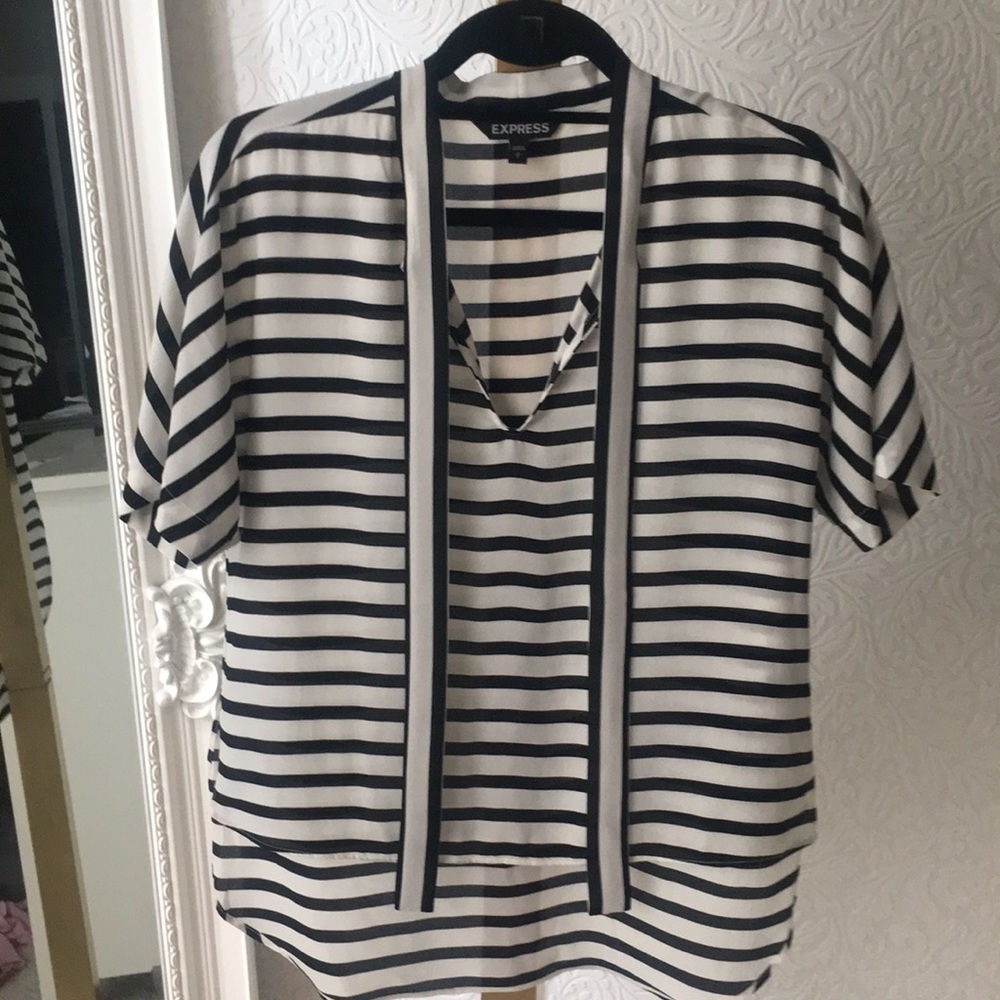 Striped blouse. - Picture 1 of 2